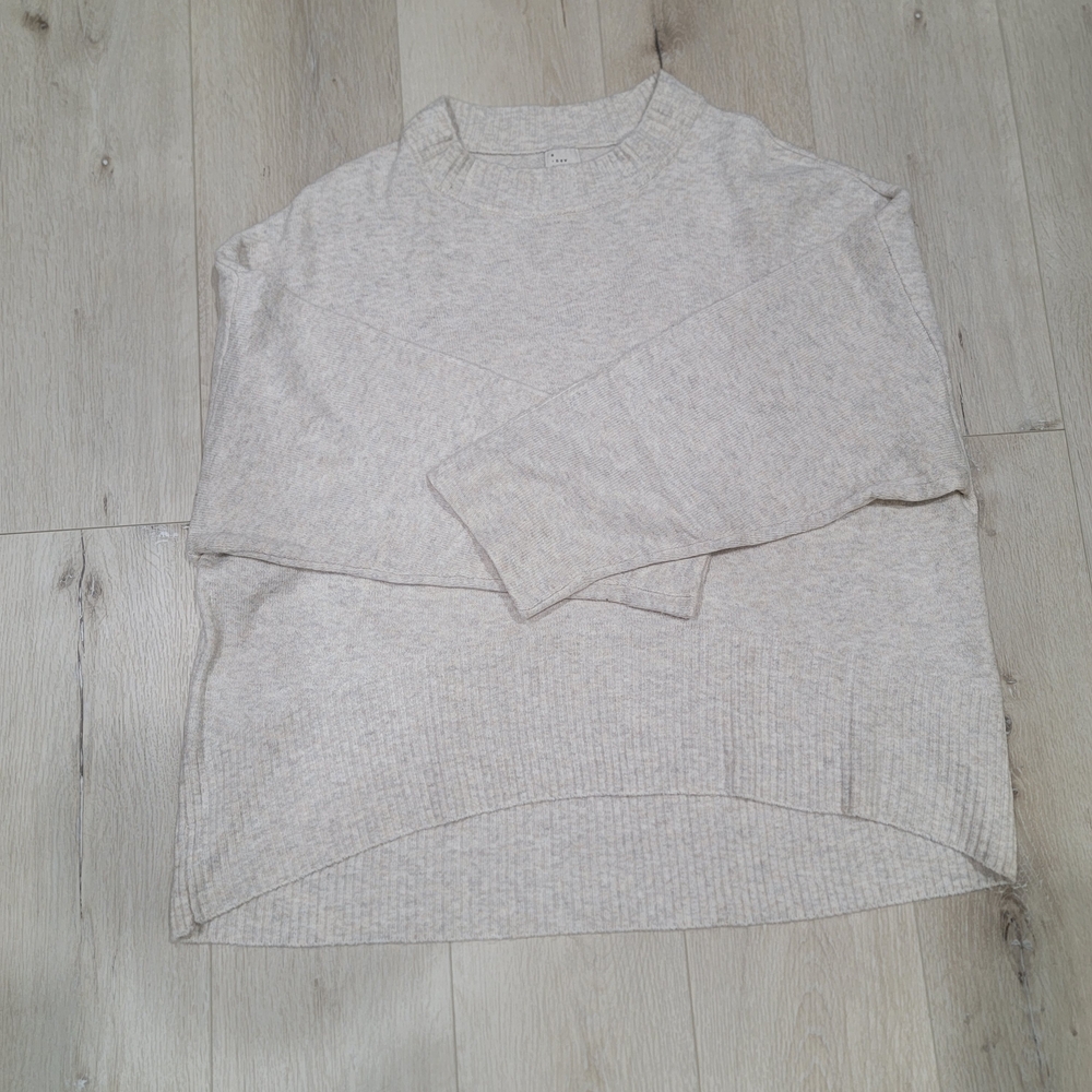 a new day Relaxed Crewneck Sweater in Oatmeal - Picture 5 of 5